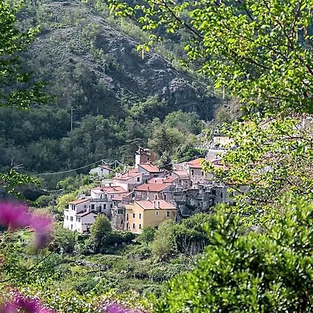 Ca' De Berna 3* Balestrino